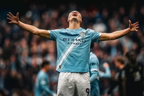 أمام أنظار مرموش.. هالاند يعاقب إيفرتون مرتين ويقود مانشستر سيتي للقمة مؤقتًا